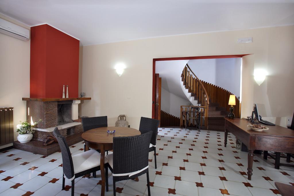 B&B Villa Rodriguez 밀라초 외부 사진